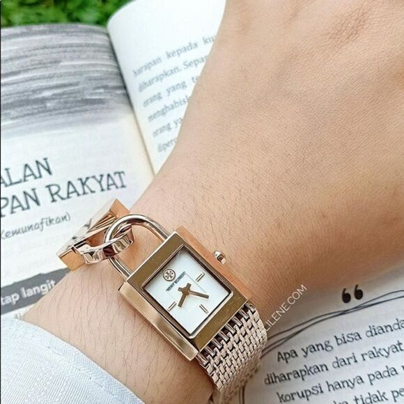 TORY BURCH SURREY ROSEGOLD LADIES LOCK WATCH, MESH BAND D6 - Picture 9 of 11